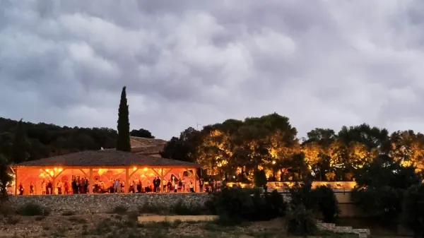 Le Domaine de luxe à proximité d'Avignon pour organiser votre mariage avec hébergement des invités